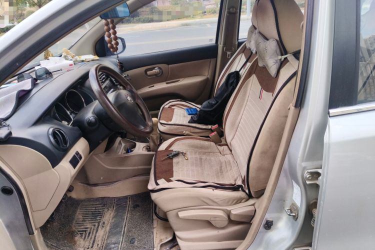 Used Nissan Livina 2013 1.6XE Manual Comfort Edition Left Front Seat