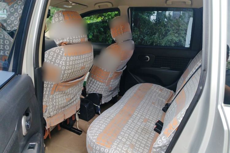 Used Nissan Livina 2013 Jingrui 1.6XL Manual Comfort Edition Left Rear Seat