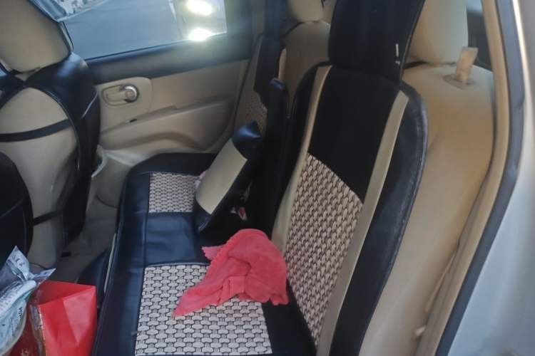 Used Nissan Livina 2013 1.6XE Manual Comfort Edition Left Rear Seat