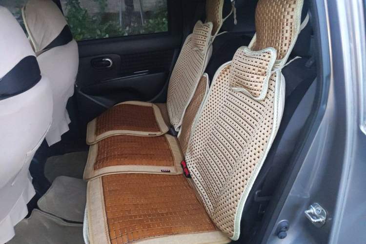 Used Nissan Livina 2013 JINRUI 1.6XV CVT Luxury Edition Left Rear Seat