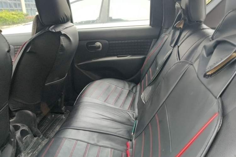 Used Nissan Livina 2013 Jingrui 1.6XL Manual Comfort Edition Left Rear Seat