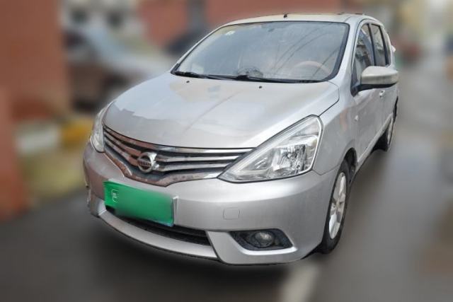 Nissan Livina 2013 1.6XL Manual Luxury Edition usado