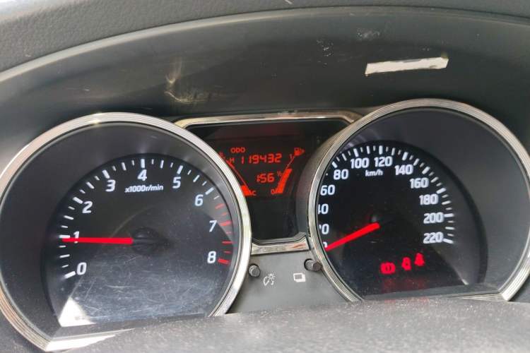 Used Nissan Livina 2013 Jingrui 1.6XL Manual Comfort Edition Odometer Close Up
