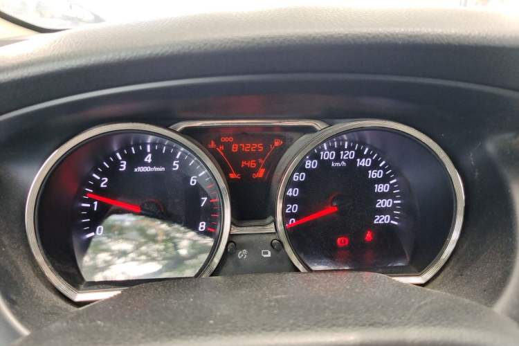 Used Nissan Livina 2013 1.6XE Manual Comfort Edition Odometer Close Up