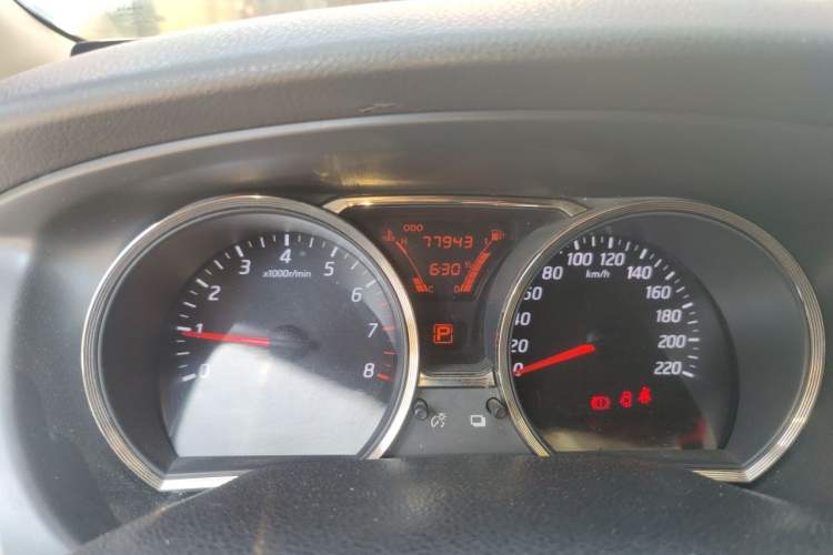 Used Nissan Livina 2013 1.6XE CVT Comfort Edition Odometer Close Up