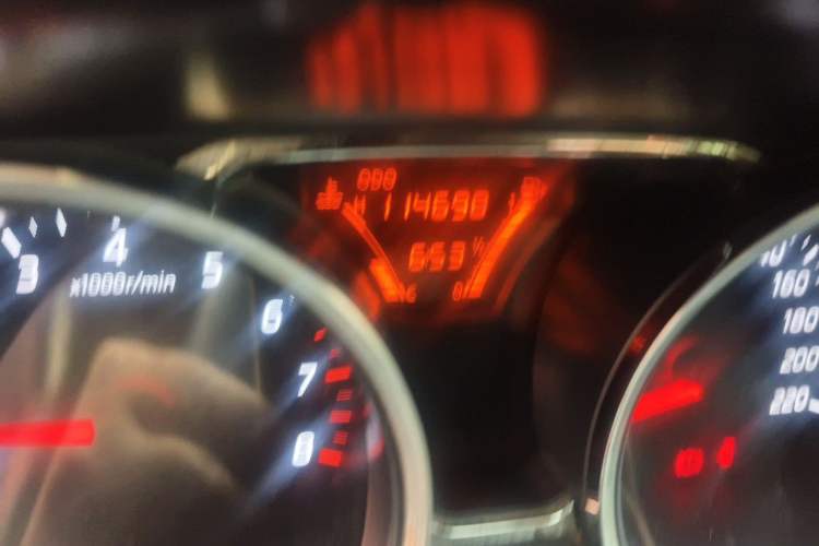 Used Nissan Livina 2013 Jingrui 1.6XL Manual Comfort Edition Odometer Close Up