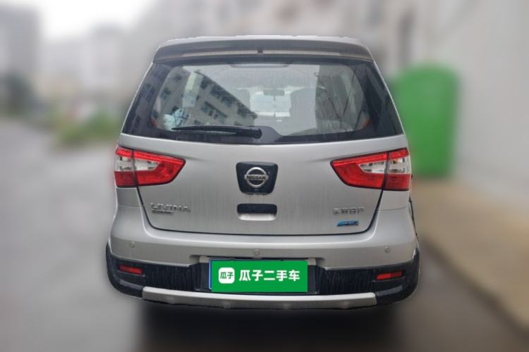 Used Nissan Livina 2013 JINRUI 1.6XV Manual Luxury Edition Rear