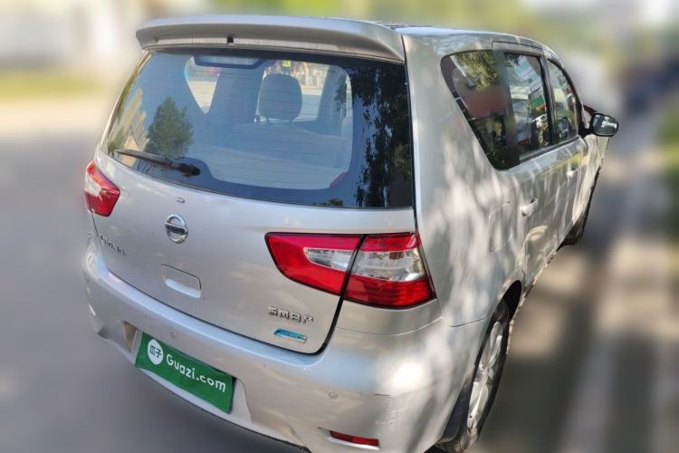 Used Nissan Livina 2013 1.6XL Manual Luxury Edition Rear Right 45 Deg