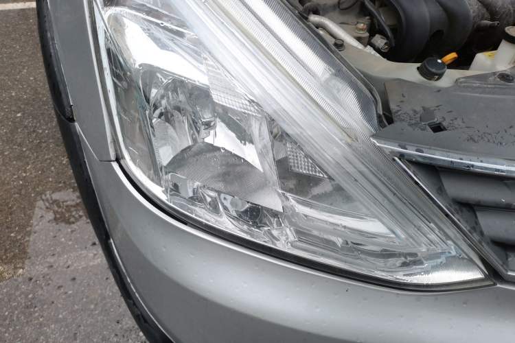 Used Nissan Livina 2013 JINRUI 1.6XV CVT Luxury Edition Right Front Headlight