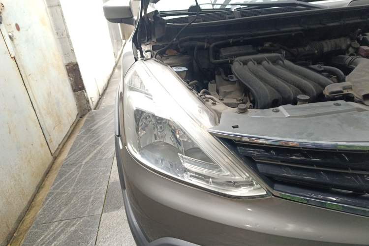 Used Nissan Livina 2013 Jinrui 1.6XL CVT Comfort Edition Right Front Headlight