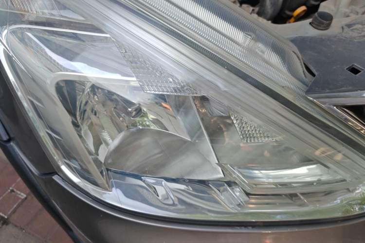 Used Nissan Livina 2013 Jinrui 1.6XL CVT Comfort Edition Right Front Headlight