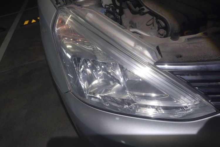 Used Nissan Livina 2013 1.6XL CVT Luxury Edition Right Front Headlight