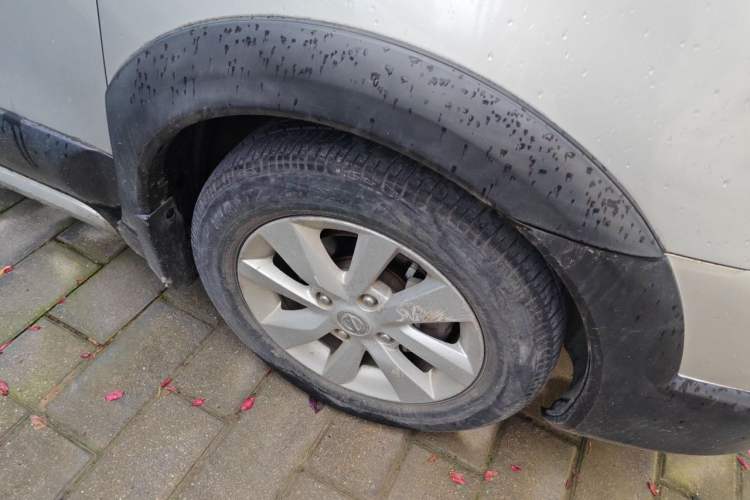 Used Nissan Livina 2013 Jinrui 1.6XL CVT Comfort Edition Right Front Wheel Hub