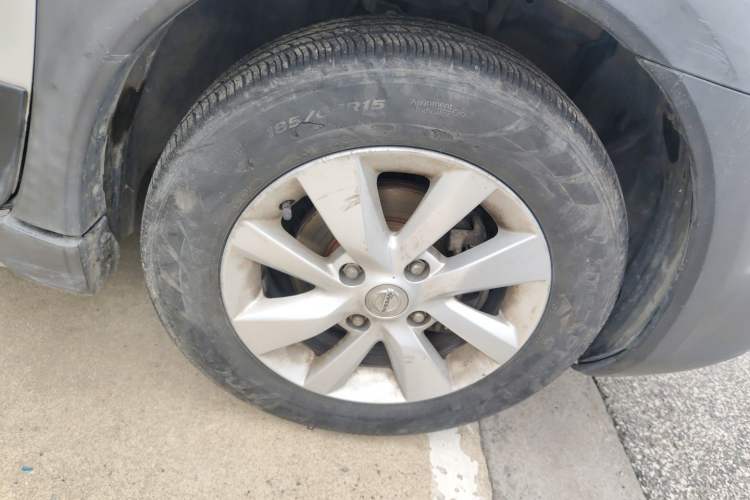 Used Nissan Livina 2013 Jinrui 1.6XL CVT Comfort Edition Right Front Wheel Hub