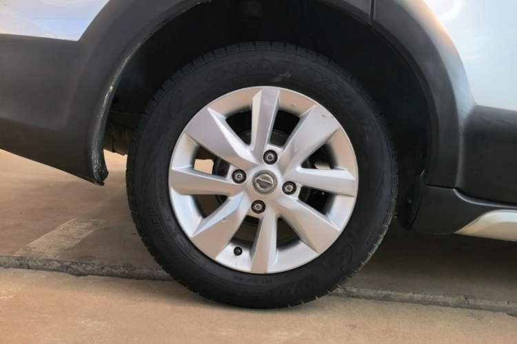 Used Nissan Livina 2013 Jinrui 1.6XL CVT Comfort Edition Right Rear Wheel Hub