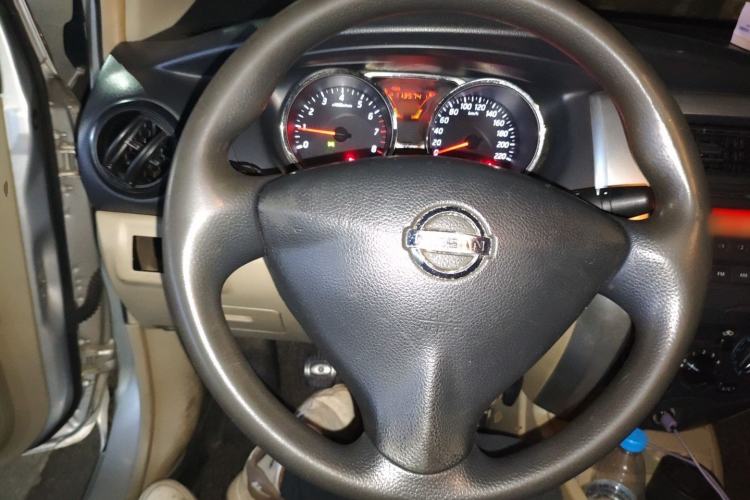 Used Nissan Livina 2013 1.6XE Manual Comfort Edition Steering Wheel