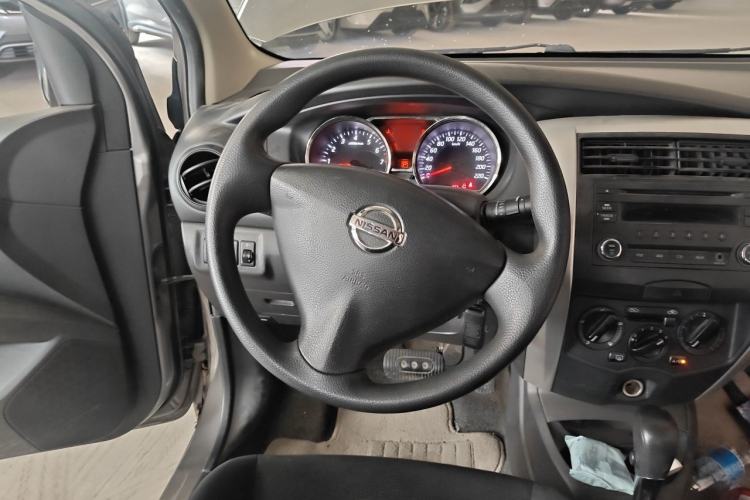 Used Nissan Livina 2013 1.6XE CVT Comfort Edition Steering Wheel
