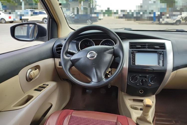 Used Nissan Livina 2013 1.6XE Manual Comfort Edition Steering Wheel