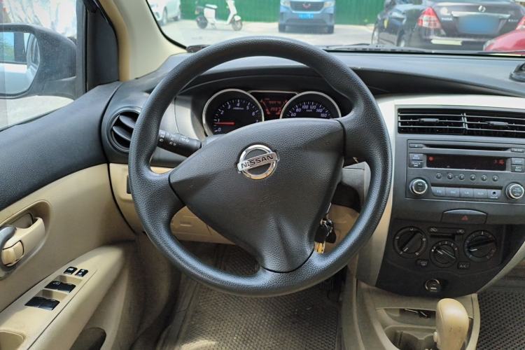 Used Nissan Livina 2013 1.6XE CVT Comfort Edition Steering Wheel