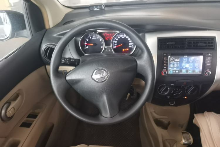 Used Nissan Livina 2013 1.6XE Manual Comfort Edition Steering Wheel