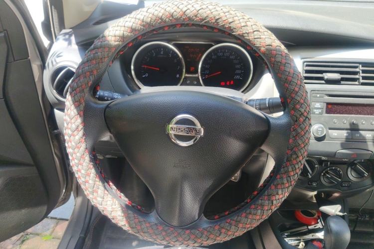 Used Nissan Livina 2013 1.6XE CVT Comfort Edition Steering Wheel