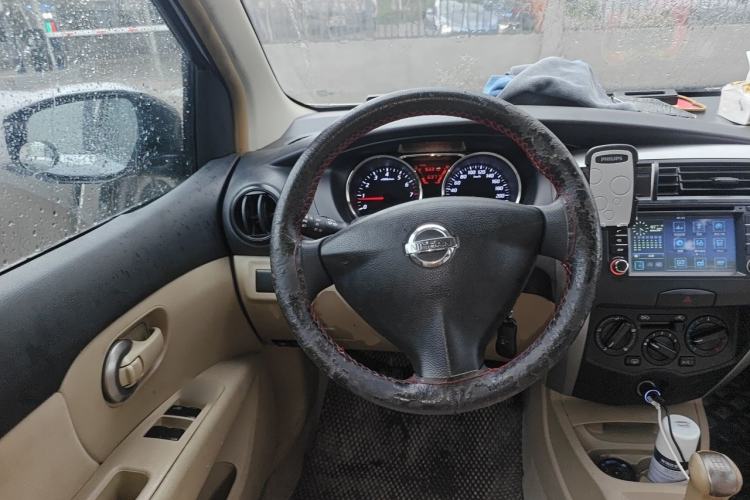 Used Nissan Livina 2013 1.6XE Manual Comfort Edition Steering Wheel