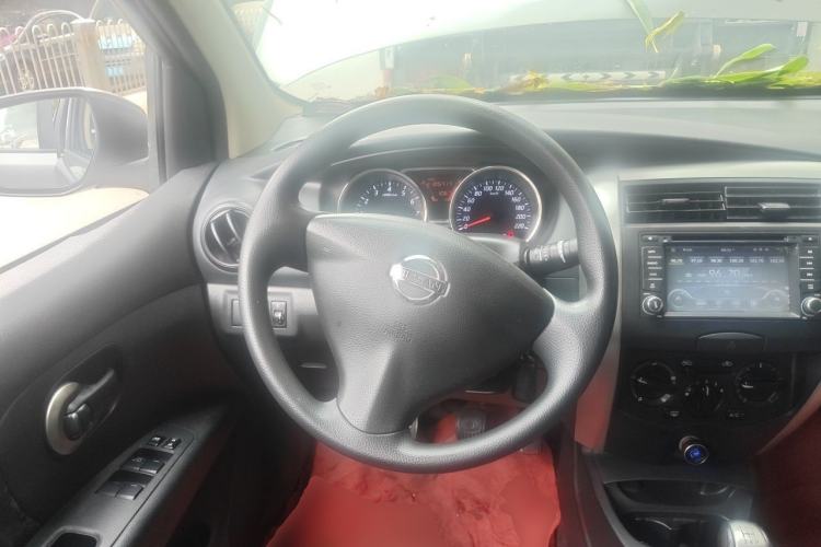 Used Nissan Livina 2013 1.6XE Manual Comfort Edition Steering Wheel