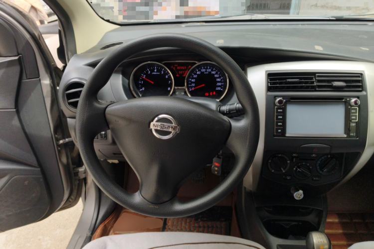 Used Nissan Livina 2013 1.6XE Manual Comfort Edition Steering Wheel
