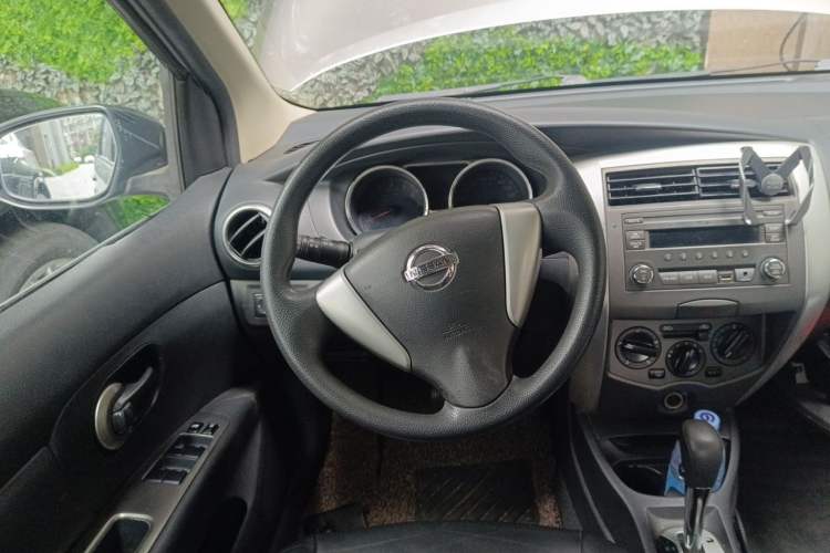 Used Nissan Livina 2013 Jinrui 1.6XL CVT Comfort Edition Steering Wheel
