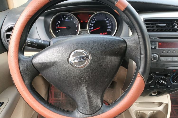 Used Nissan Livina 2013 1.6XE Manual Comfort Edition Steering Wheel