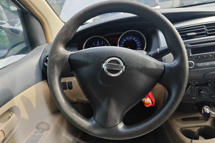 Used Nissan Livina 2013 1.6XE Manual Comfort Edition Steering Wheel