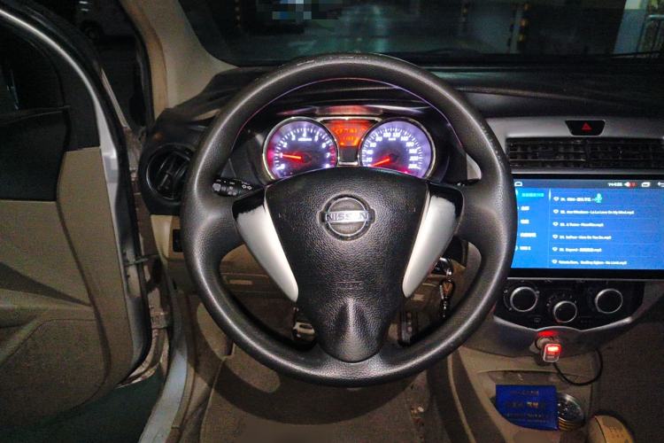 Used Nissan Livina 2013 1.6XL Manual Luxury Edition Steering Wheel