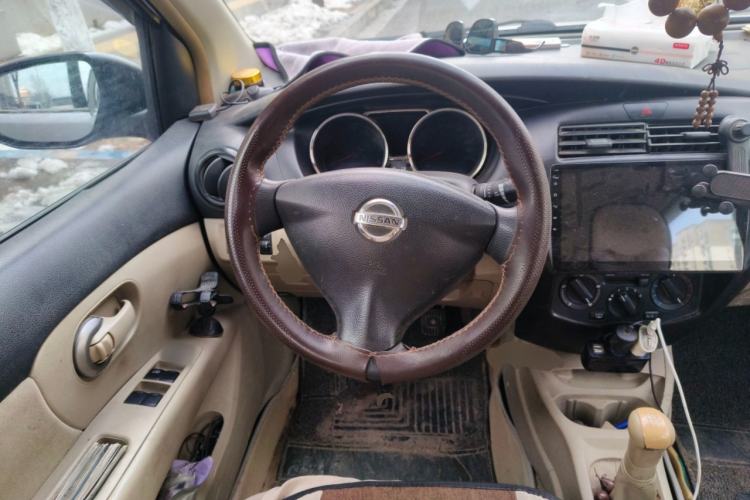 Used Nissan Livina 2013 1.6XE Manual Comfort Edition Steering Wheel