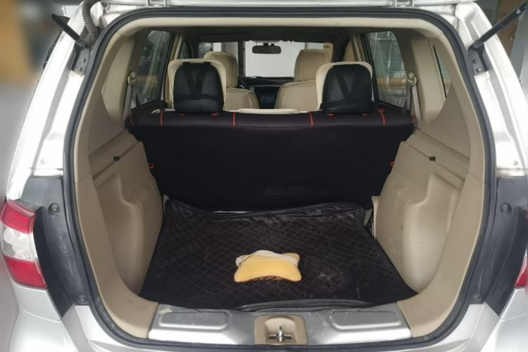 Used Nissan Livina 2013 1.6XE Manual Comfort Edition Trunk