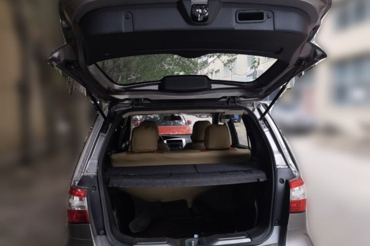 Used Nissan Livina 2013 1.6XE CVT Comfort Edition Trunk