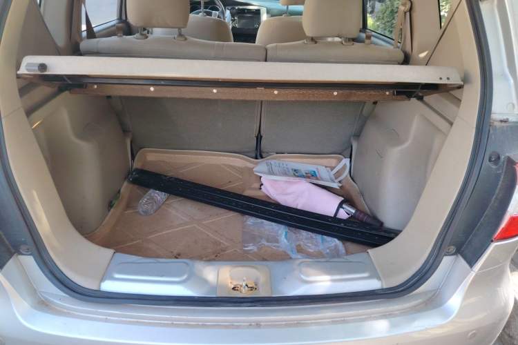 Used Nissan Livina 2013 1.6XL Manual Luxury Edition Trunk