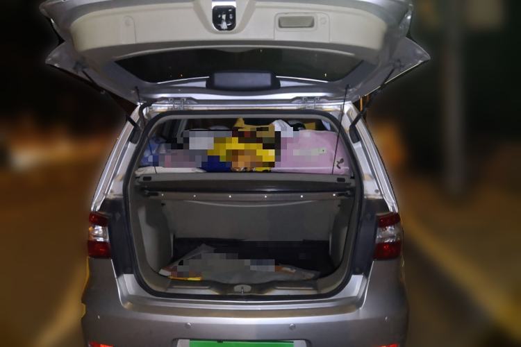 Used Nissan Livina 2013 1.6XE CVT Comfort Edition Trunk