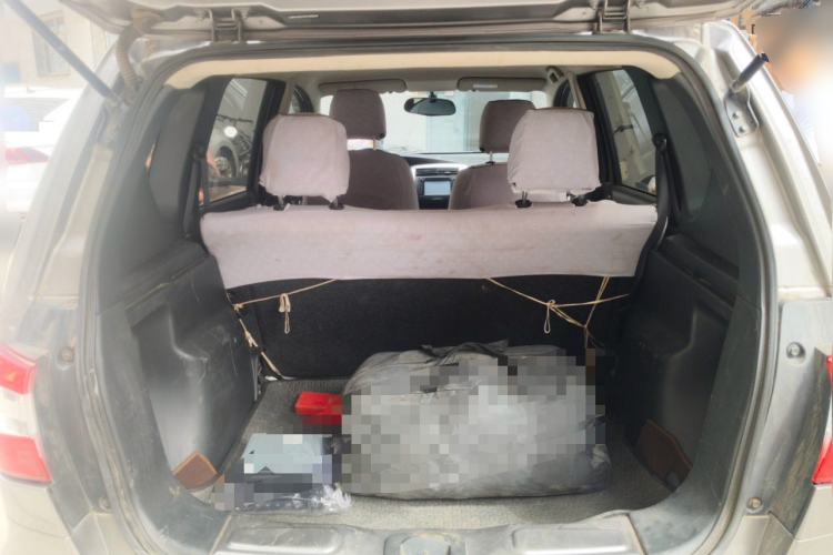 Used Nissan Livina 2013 1.6XE Manual Comfort Edition Trunk