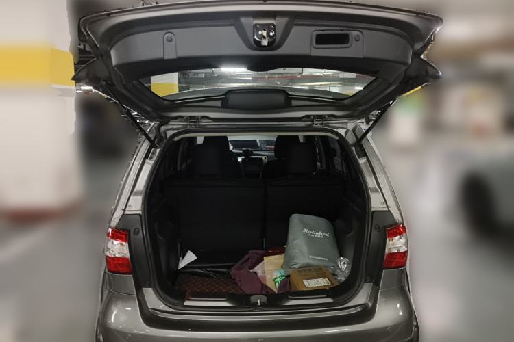 Used Nissan Livina 2013 JINRUI 1.6XV CVT Luxury Edition Trunk