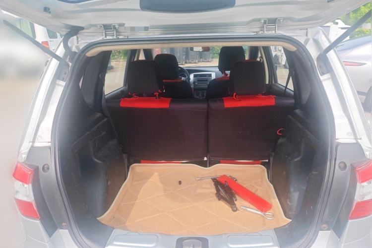 Used Nissan Livina 2013 Jinrui 1.6XL CVT Comfort Edition Trunk