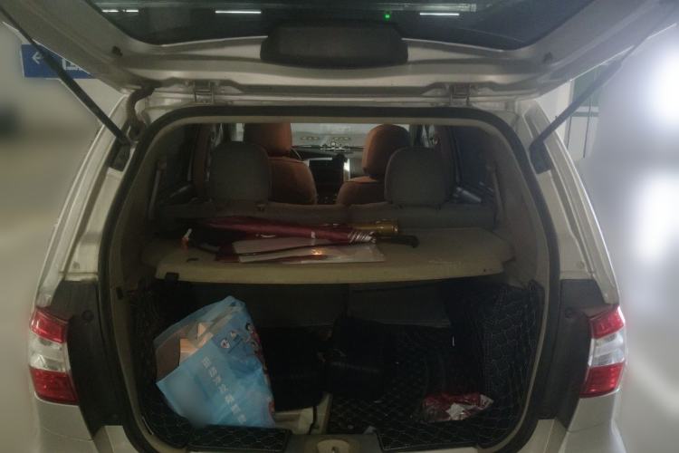 Used Nissan Livina 2013 1.6XL CVT Luxury Edition Trunk