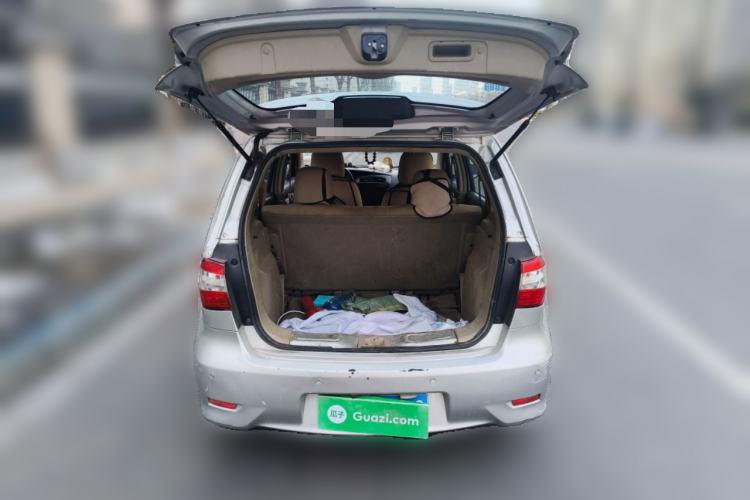 Used Nissan Livina 2013 1.6XE Manual Comfort Edition Trunk