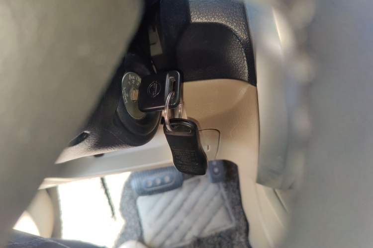 Used Nissan Livina 2013 1.6XE CVT Comfort Edition Vehicle Key