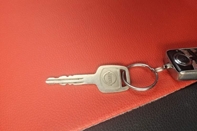 Used Nissan Livina 2013 1.6XE Manual Comfort Edition Vehicle Key