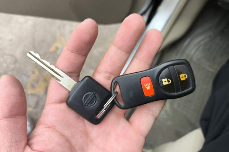 Used Nissan Livina 2013 1.6XE CVT Comfort Edition Vehicle Key