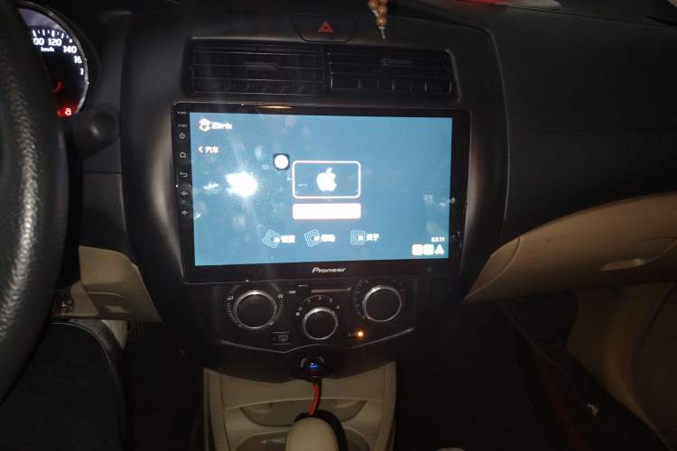 Used Nissan Livina 2013 1.6XE CVT Comfort Edition Audio And AC Panel
