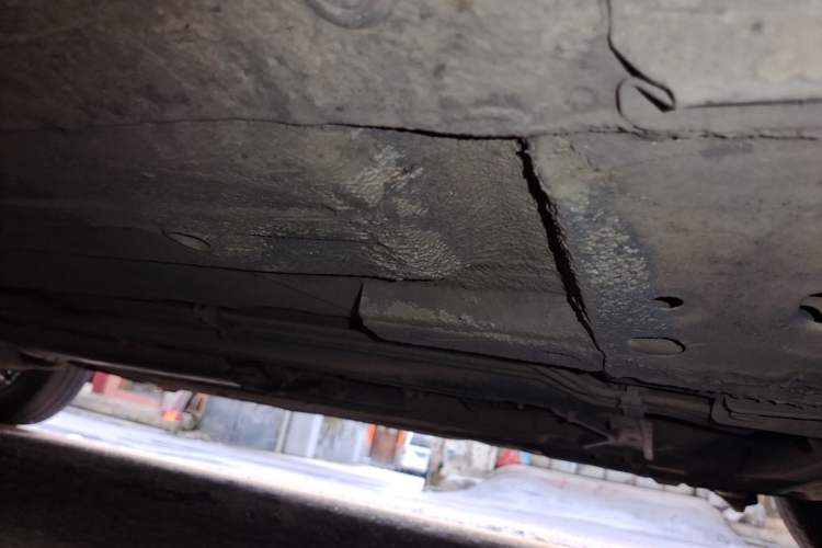 Used Nissan Livina 2013 1.6XE Manual Comfort Edition Chassis Front Right