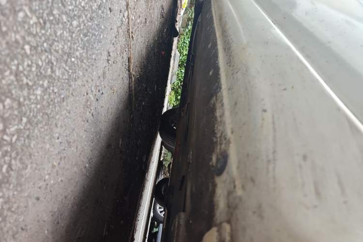Used Nissan Livina 2013 1.6XE CVT Comfort Edition Chassis Front Right