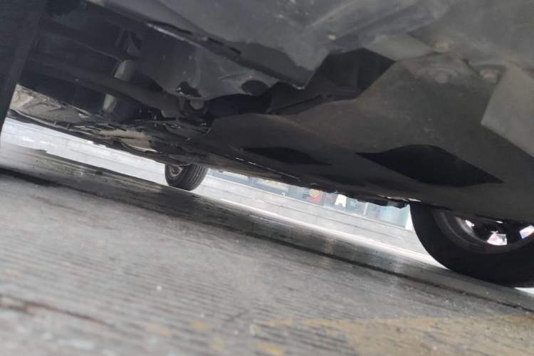 Used Nissan Livina 2013 1.6XL Manual Luxury Edition Chassis Front Right