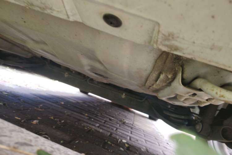 Used Nissan Livina 2013 1.6XE Manual Comfort Edition Chassis Rear